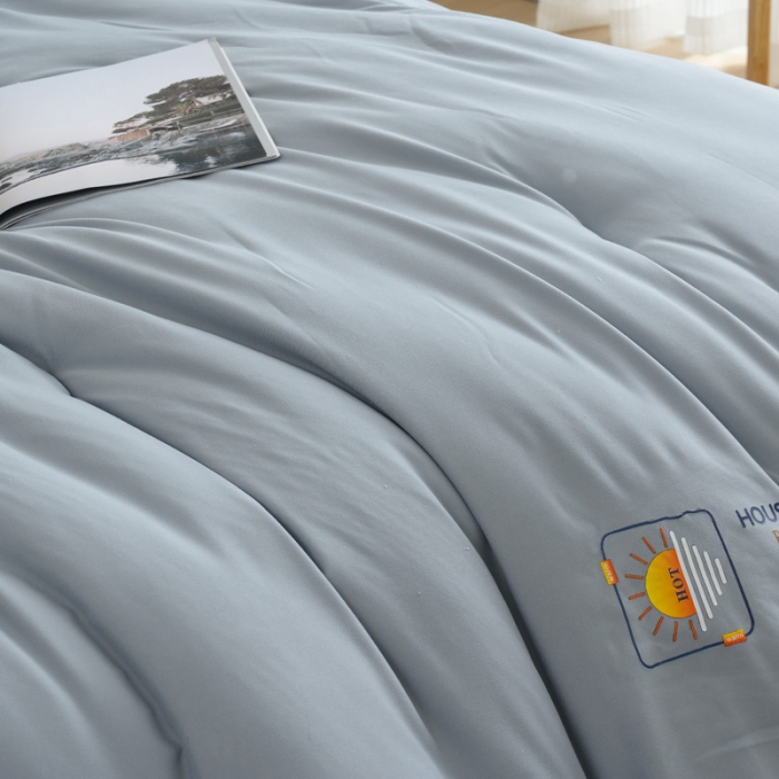 91家纺网 家纺一手货源 找家纺 德芙素色简约日式水洗棉被芯整张仿丝棉春秋被保暖冬被包质检 绅士灰Gentleman Grey