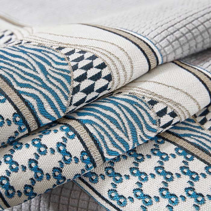 91家纺网 家纺一手货源 找家纺 千逸虹 2024新款加厚柔软防滑金粒绒沙发垫 浅灰