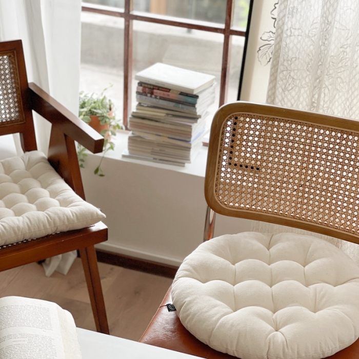 91家纺网 家纺一手货源 找家纺 美茉家居 2022新款闲趣日式多针坐垫 圆形