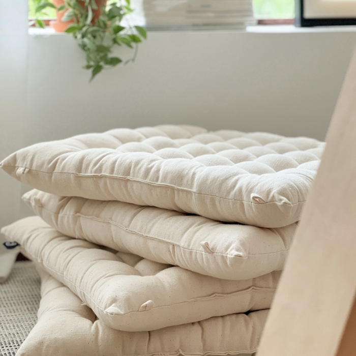 91家纺网 家纺一手货源 找家纺 美茉家居 2022新款闲趣日式多针坐垫 方形