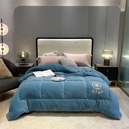 91家纺网 家纺一手货源 找家纺 （总）兄弟坊 2022新款牛奶绒纯色刺绣冬被-玫瑰系列