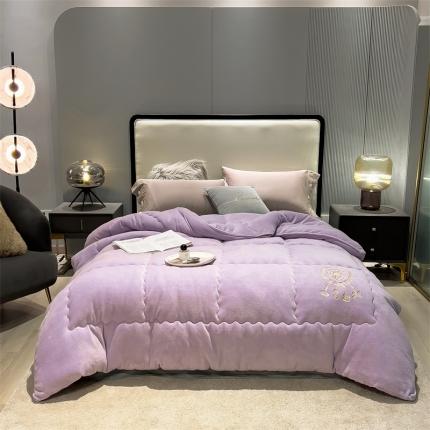 91家纺网 家纺一手货源 找家纺 兄弟坊2022新款牛奶绒纯色刺绣冬被-玫瑰系列 玫瑰-香芋紫