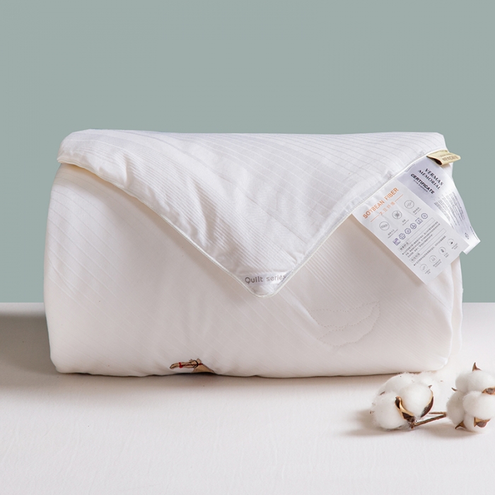 91家纺网 家纺一手货源 找家纺 薇玛仕 2023新款A类母婴抗菌绣花大豆被冬被 本白