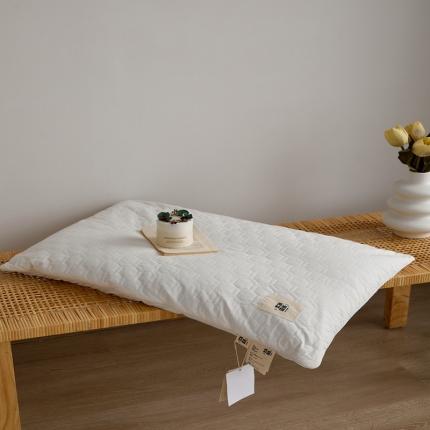 91家纺网 家纺一手货源 找家纺 （总）境月 2022年新款苒秋质璞纯荞麦枕