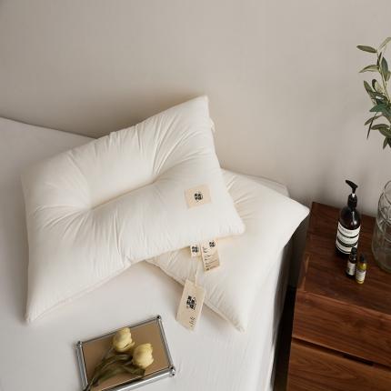 91家纺网 家纺一手货源 找家纺 （总）境月 2022年新款苒秋质璞低度养护枕