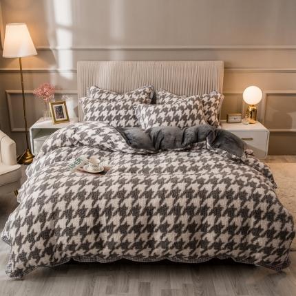 91家纺网 家纺一手货源 找家纺 （总）印季 2024新款千鸟格花边加密羊羔绒印花四件套