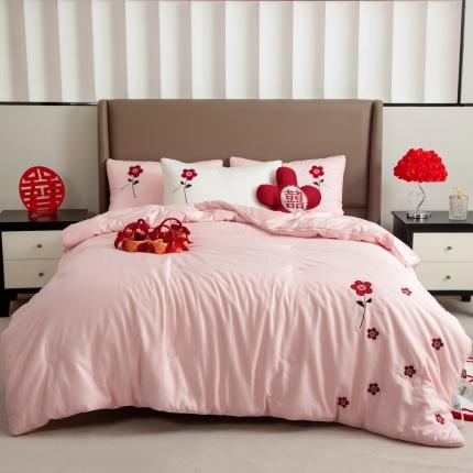 91家纺网 家纺一手货源 找家纺 （总）桂雅居 2022新款全棉绣花立体鲜豆被-嫁给我吧