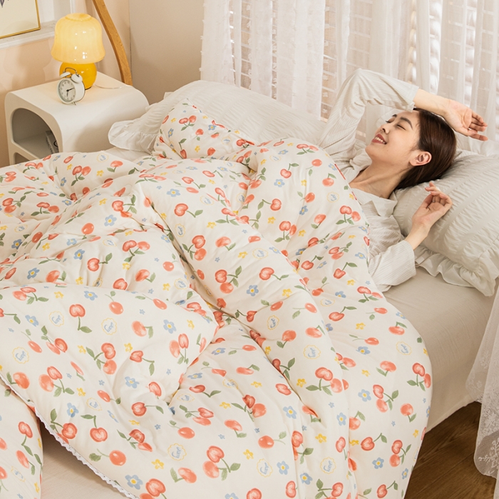 91家纺网 家纺一手货源 找家纺 芯恋 2025新款针织棉大豆被子被芯春秋加厚冬被浪漫春日