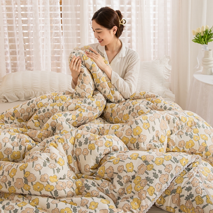 91家纺网 家纺一手货源 找家纺 芯恋 2025新款针织棉大豆被子被芯春秋加厚冬被清新花语