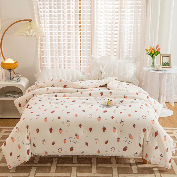 91家纺网 家纺一手货源 找家纺 芯恋 2025款针织棉大豆被子被芯春秋加厚冬被 甜心草莓