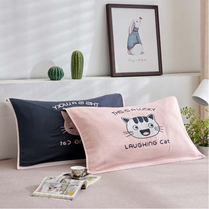 91家纺网 家纺一手货源 找家纺 朴尔 2022新款全棉四层纱布大版花独版枕巾（一对） 微笑猫咪（50*80）