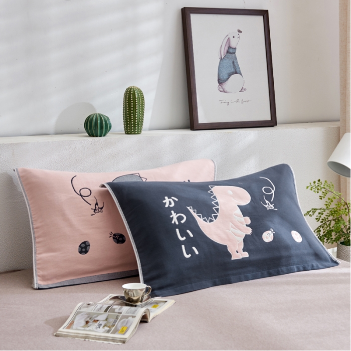 91家纺网 家纺一手货源 找家纺 朴尔 2022新款全棉四层纱布大版花独版枕巾（一对） 嬉戏恐龙（50*80）