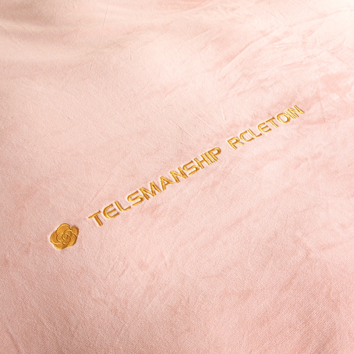 91家纺网 家纺一手货源 找家纺 斯卡诺直播爆款高克重纯色极简加厚牛奶绒四件套 山茶花-蜜桃粉