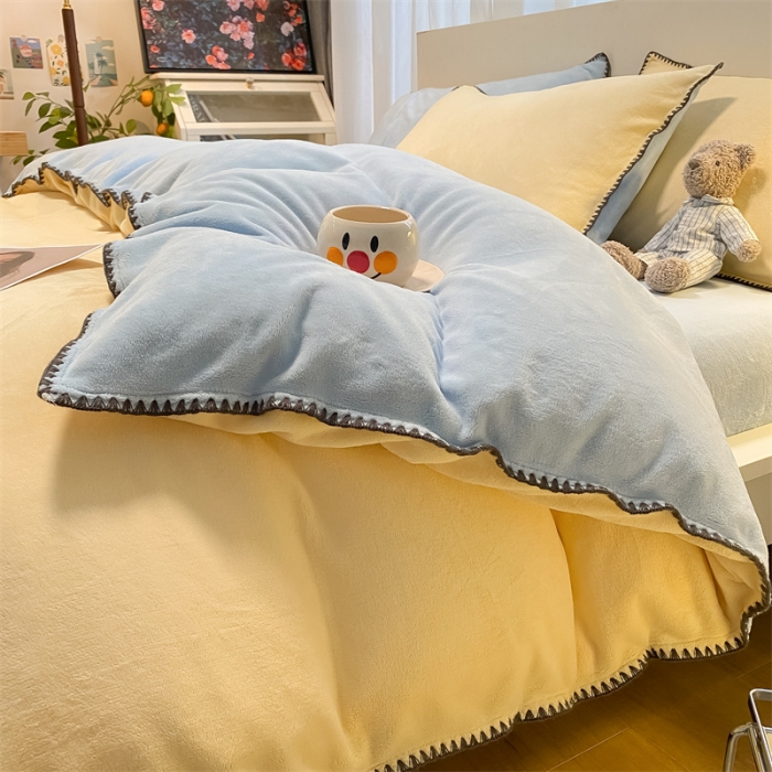 91家纺网 家纺一手货源 找家纺 眠帛家居 2022新款牛奶绒贝壳边四件套 天空蓝-奶黄