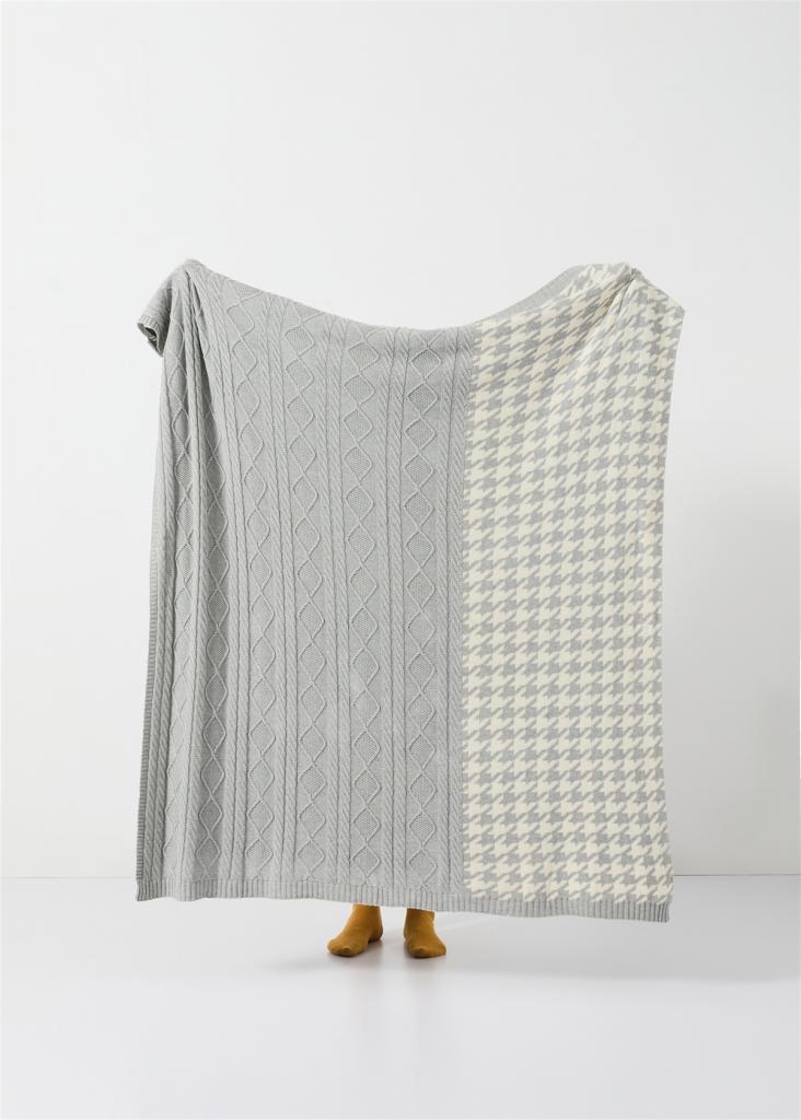 91家纺网 家纺一手货源 找家纺 暖绵绵 新款璃月系列毛毯 灰色毯