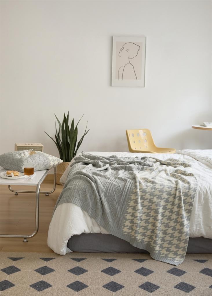 91家纺网 家纺一手货源 找家纺 暖绵绵 新款璃月系列毛毯 灰色毯