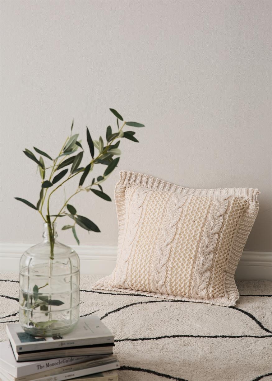 91家纺网 家纺一手货源 找家纺 暖绵绵 新款楷森系列抱枕 米色抱枕