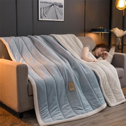 91家纺网 家纺一手货源 找家纺 悦织语 2024新款牛奶绒贝贝绒夹棉加厚毛毯 爱丽丝-浅蓝