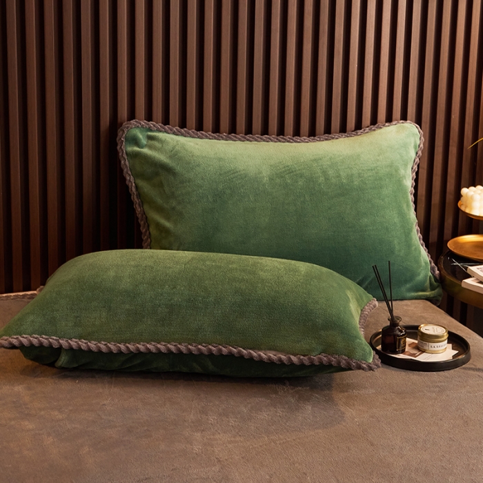 91家纺网 家纺一手货源 找家纺 闲鱼家纺 2025款高克重欧式包边牛奶绒单被套-墨绿