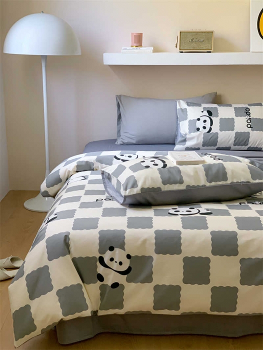 91家纺网 家纺一手货源 找家纺 金丝鸟 2022新款秋冬全棉印花系列四件套 宝宝熊 灰