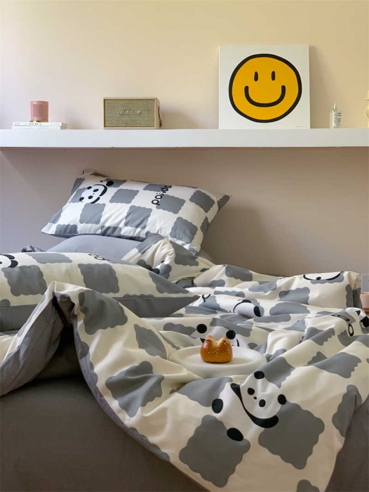 91家纺网 家纺一手货源 找家纺 金丝鸟 2022新款秋冬全棉印花系列四件套 宝宝熊 灰