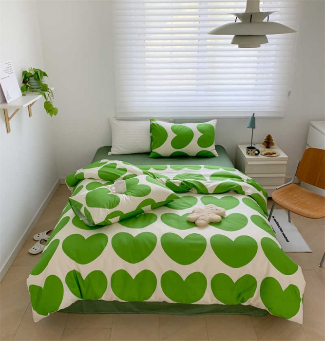 91家纺网 家纺一手货源 找家纺 金丝鸟 2022新款秋冬全棉印花系列四件套 绿色桃心