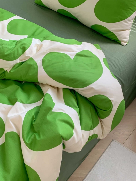 91家纺网 家纺一手货源 找家纺 金丝鸟 2022新款秋冬全棉印花系列四件套 绿色桃心