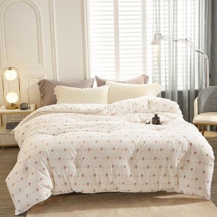 91家纺网 家纺一手货源 找家纺 素玖抱枕被2023新款全棉时尚印花大豆被被子被芯 小草莓