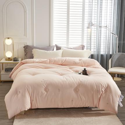 91家纺网 家纺一手货源 找家纺 素玖抱枕被2023新款全棉时尚印花大豆被被子被芯 小清新-玉