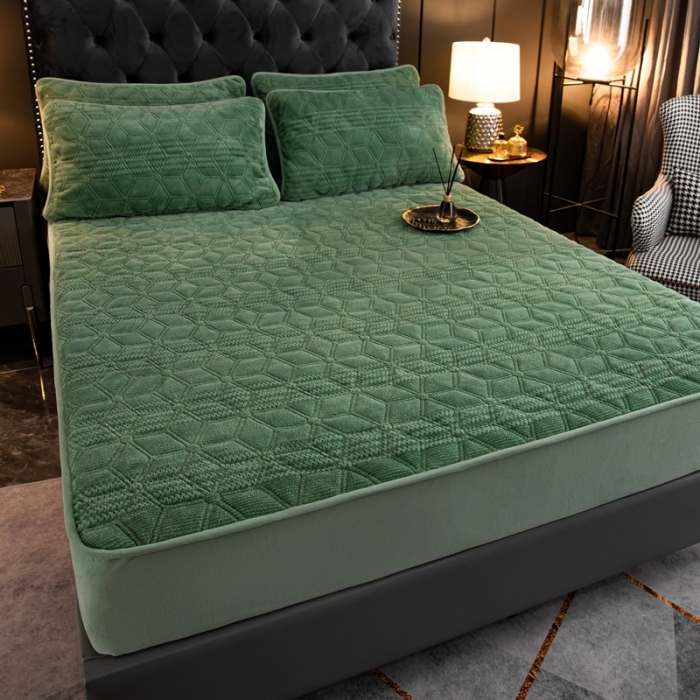 91家纺网 家纺一手货源 找家纺 凡客家居 2022新款加厚牛奶绒夹棉床笠 草绿