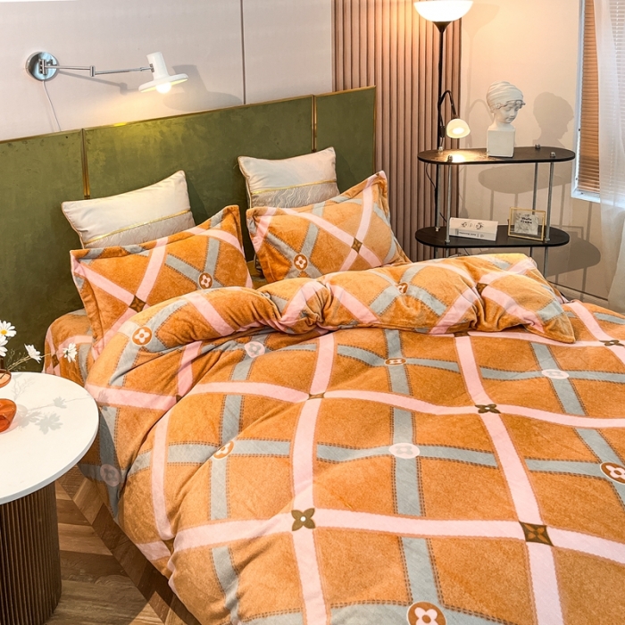 91家纺网 家纺一手货源 找家纺 凡客家居 2022新款牛奶绒印花系列四件套 爱丁堡-桔