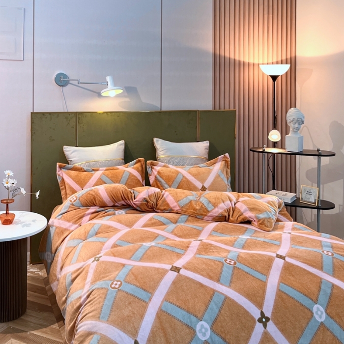 91家纺网 家纺一手货源 找家纺 凡客家居 2022新款牛奶绒印花系列四件套 爱丁堡-桔