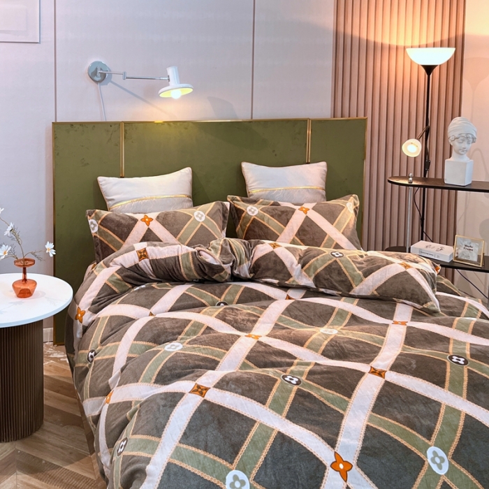 91家纺网 家纺一手货源 找家纺 凡客家居 2022新款牛奶绒印花系列四件套 爱丁堡-绿