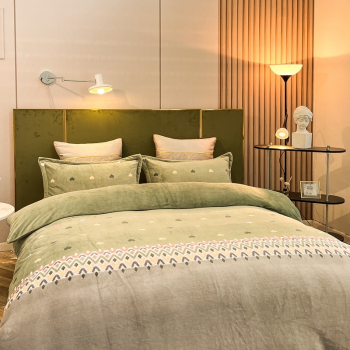 91家纺网 家纺一手货源 找家纺 凡客家居 2022新款牛奶绒印花系列四件套 洛丽塔