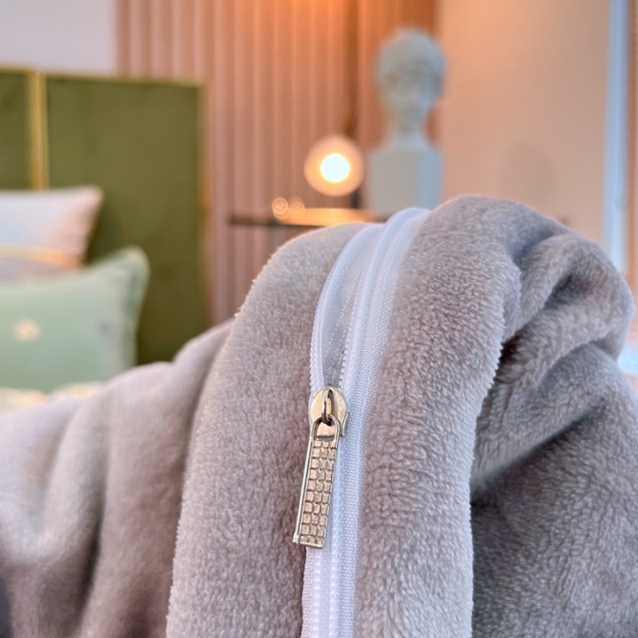 91家纺网 家纺一手货源 找家纺 凡客家居 2022新款牛奶绒印花系列四件套 洛丽塔