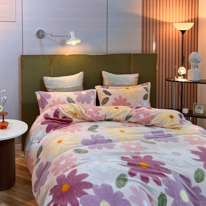 91家纺网 家纺一手货源 找家纺 凡客家居 2022新款牛奶绒印花系列四件套 诺拉