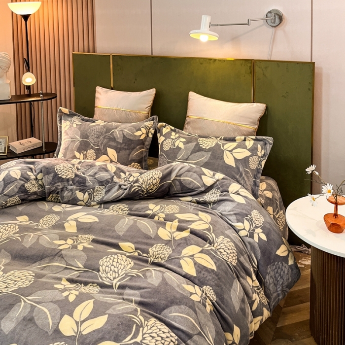 91家纺网 家纺一手货源 找家纺 凡客家居 2022新款牛奶绒印花系列四件套 秋意-蓝