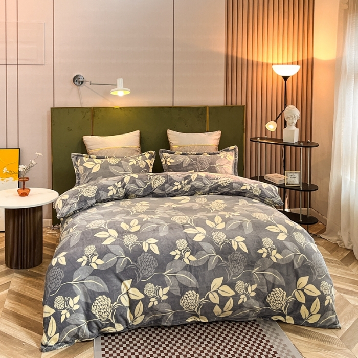 91家纺网 家纺一手货源 找家纺 凡客家居 2022新款牛奶绒印花系列四件套 秋意-蓝