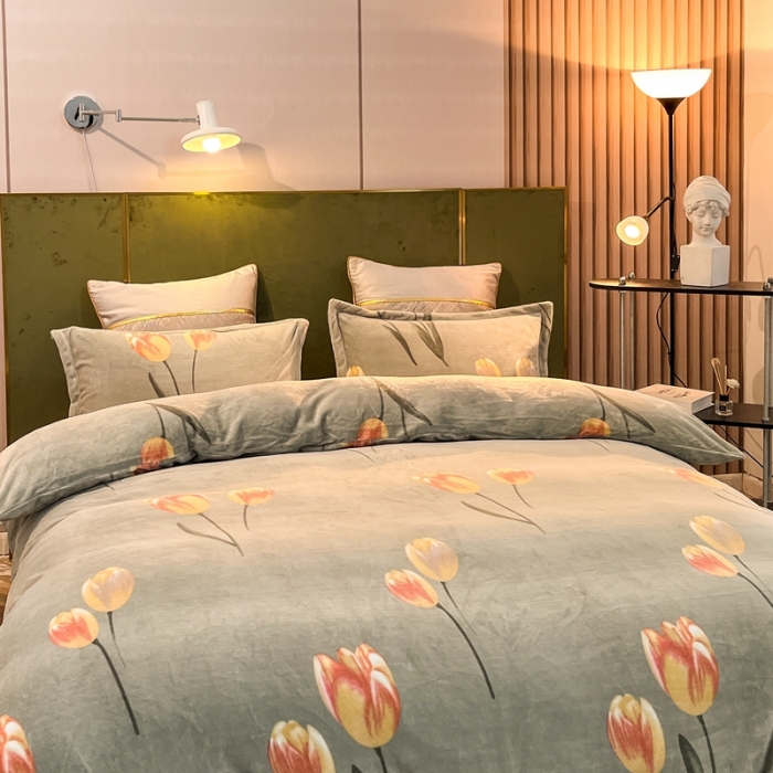 91家纺网 家纺一手货源 找家纺 凡客家居 2022新款牛奶绒印花系列四件套 相思-浅绿