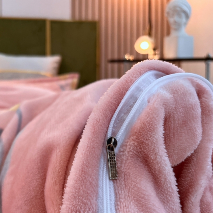 91家纺网 家纺一手货源 找家纺 凡客家居 2022新款牛奶绒印花系列四件套 相思-玉