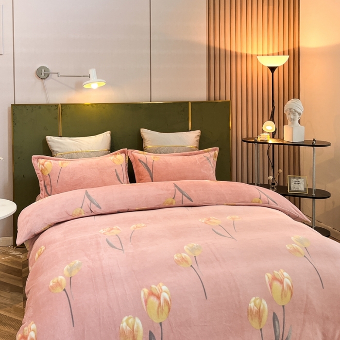 91家纺网 家纺一手货源 找家纺 凡客家居 2022新款牛奶绒印花系列四件套 相思-玉