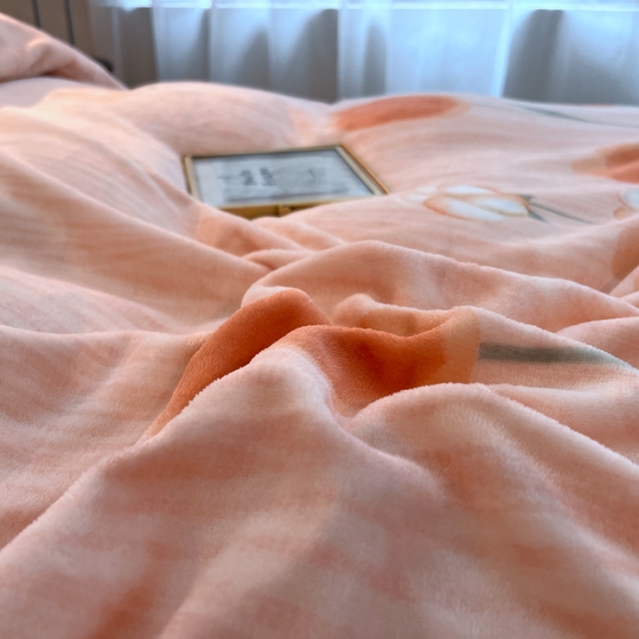 91家纺网 家纺一手货源 找家纺 凡客家居 2022新款牛奶绒印花系列四件套 醉花阴