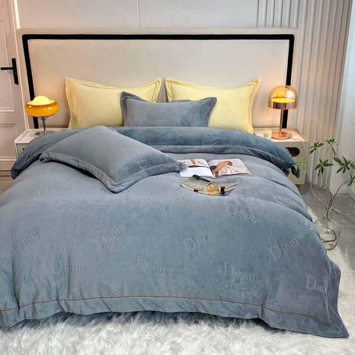 91家纺网 家纺一手货源 找家纺 凡客家居 2022新款牛奶绒雕花系列四件套 艾略特-高级灰