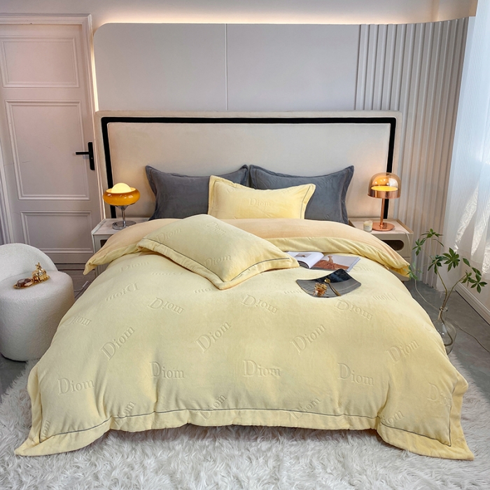 91家纺网 家纺一手货源 找家纺 凡客家居 2022新款牛奶绒雕花系列四件套 艾略特-米黄