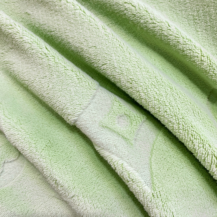 91家纺网 家纺一手货源 找家纺 凡客家居 2022新款牛奶绒雕花系列四件套 布兰特-草绿色