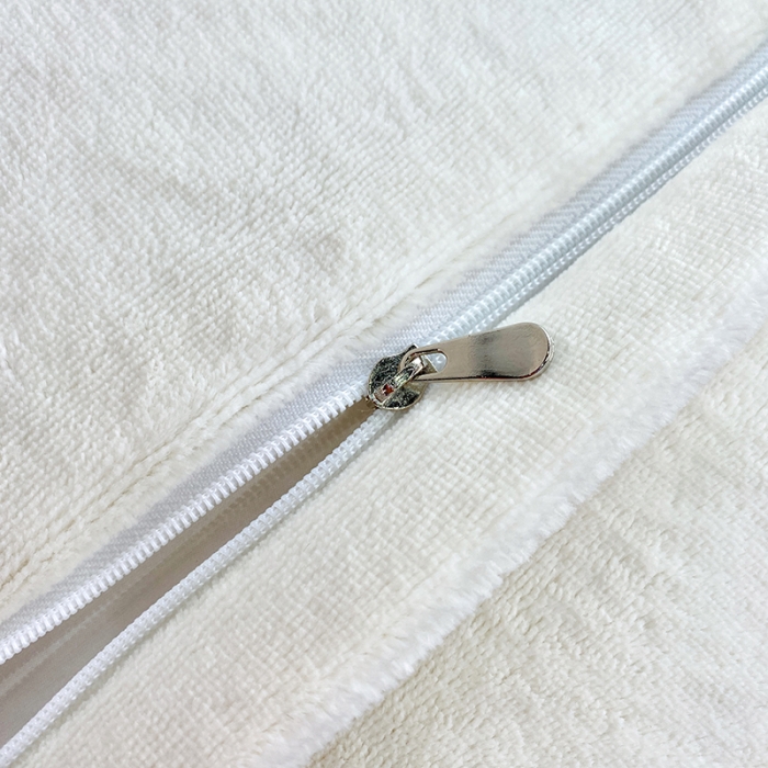 91家纺网 家纺一手货源 找家纺 凡客家居 2022新款牛奶绒雕花系列四件套 布兰特-奶白