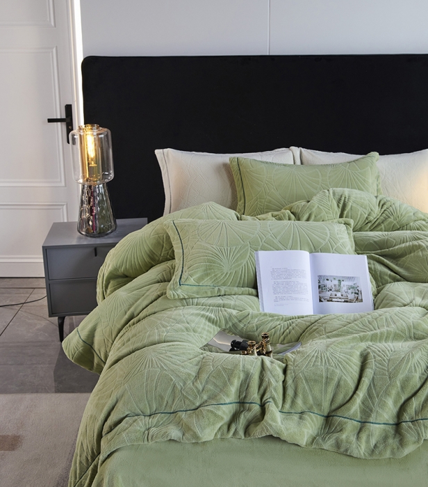 91家纺网 家纺一手货源 找家纺 凡客家居 2022新款牛奶绒雕花系列四件套 塞拉威-果绿