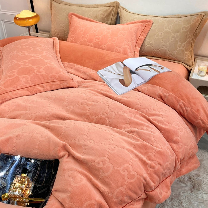 91家纺网 家纺一手货源 找家纺 凡客家居 2022新款牛奶绒雕花系列四件套 奢想-蜜桔橙