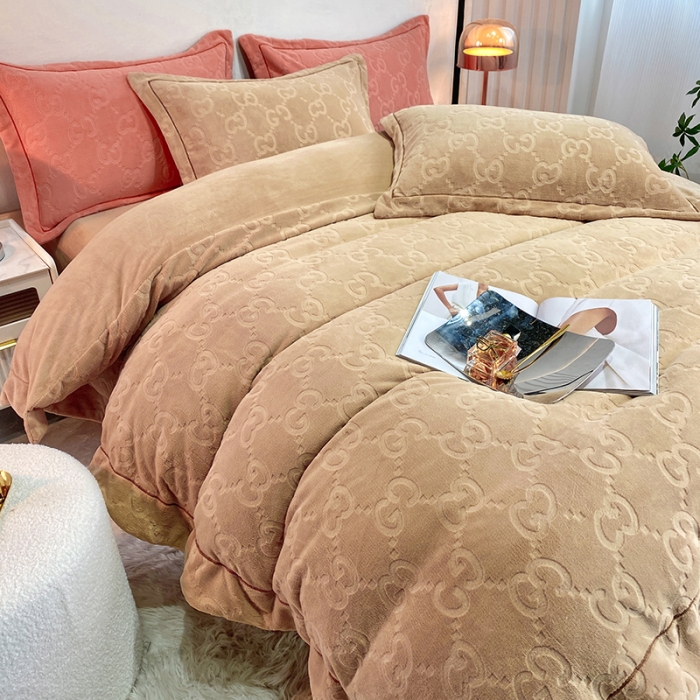 91家纺网 家纺一手货源 找家纺 凡客家居 2022新款牛奶绒雕花系列四件套 奢想-浅咖