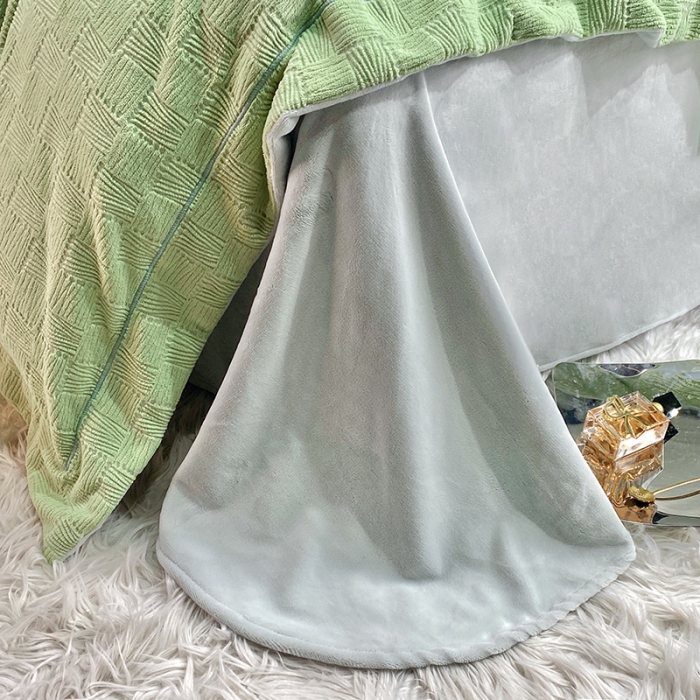 91家纺网 家纺一手货源 找家纺 凡客家居 2022新款牛奶绒雕花系列四件套 五饼-墨西哥绿